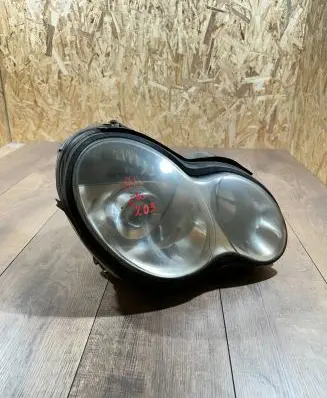 Mercedes-Benz C W203 Headlight/headlamp