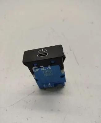 USB socket connector