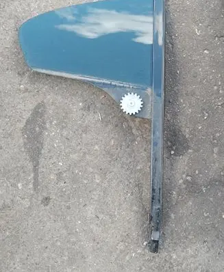 BMW 6 F06 Gran coupe Rear vent window glass 43R005274