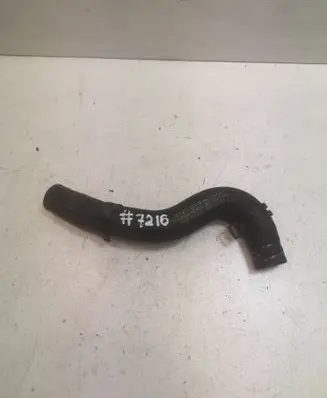 Engine coolant pipe/hose