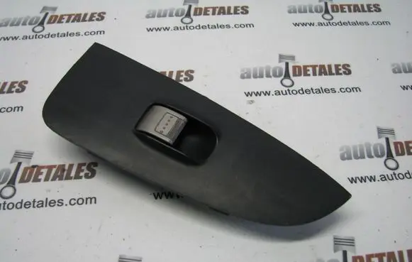 Honda CR-V Electric window control switch 83761SCAAG010M1