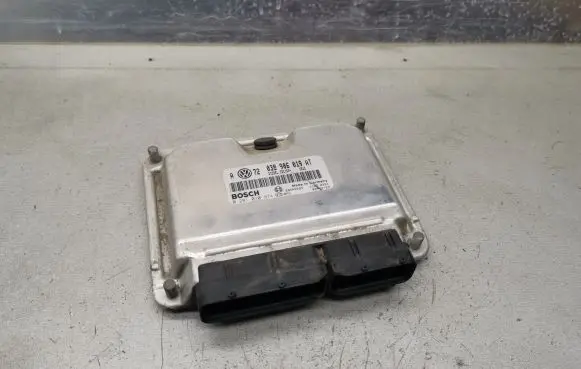 Volkswagen Golf IV Engine control unit/module 038906019AT 0281010974