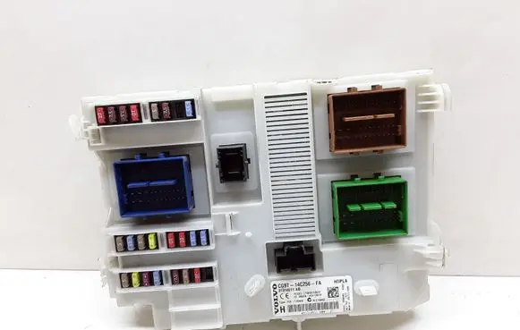 Volvo V60 Fuse module CG9T14C256FA 31314511 31314511AB