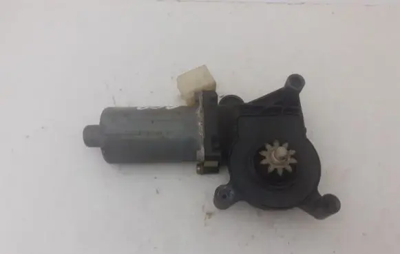 Mercedes-Benz E W210 Front door window regulator motor 119152XXX