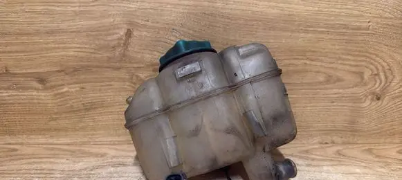 Volvo V70 Coolant expansion tank/reservoir 30741971