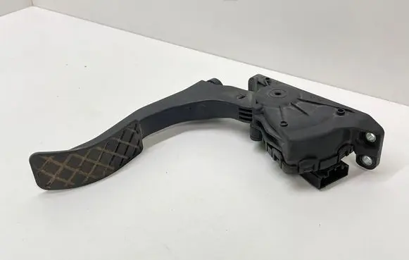 Audi A6 S6 C6 4F Accelerator throttle pedal 4F1723523B 6PV00898406