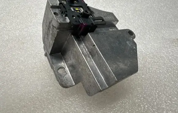 Headlight part