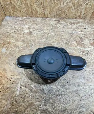 Mercedes-Benz E W211 Parcel shelf speaker A2118200002