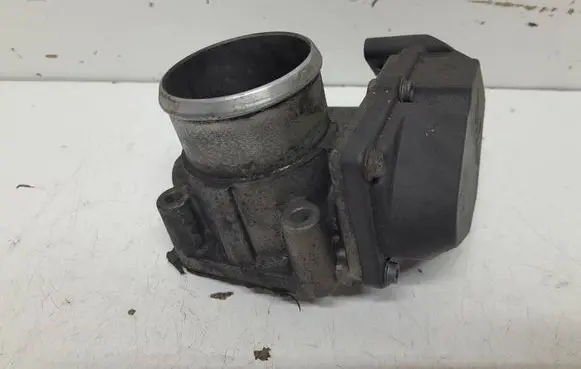 Hyundai i30 Throttle valve 351002A900 5WY9174E