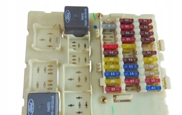 Ford Focus Fuse box set 6S4T14A073BA
