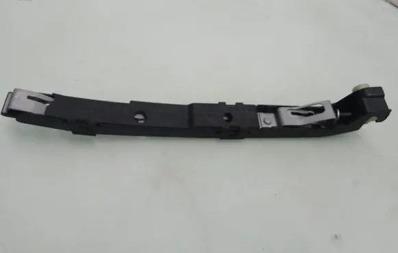 Audi A8 S8 D3 4E Rear bumper mounting bracket 4E0810915B