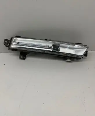 Land Rover Discovery 5 Front fog light HK8315200AF 10581080000