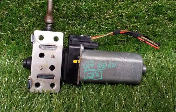 Audi Q7 4L Seat adjustment motor 988582103