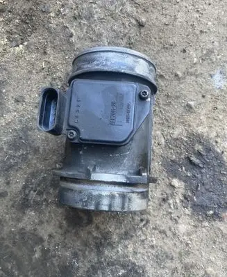 Audi A6 S6 C5 4B Mass air flow meter