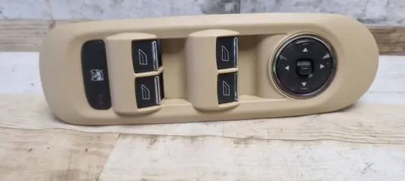 Ford Mondeo MK IV Electric window control switch 7S7T14A132AB