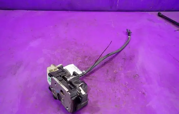 Fiat Doblo Front door lock 