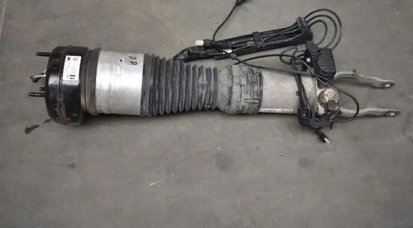 Mercedes-Benz GLS X167 Front shock absorber/damper A1673202705 A1675406840