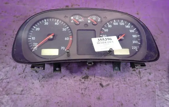Volkswagen Golf IV Speedometer (instrument cluster) 88311282