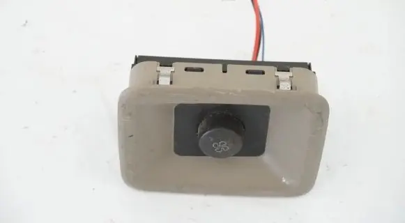 Volvo XC90 Air conditioning (A/C) switch 39992826