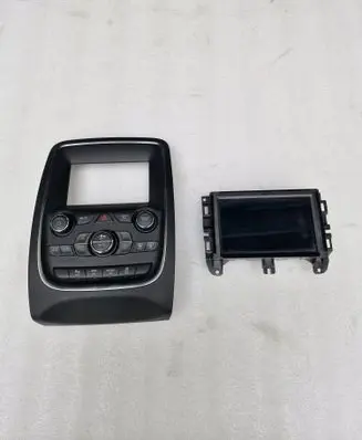 Radio/CD/DVD/GPS head unit