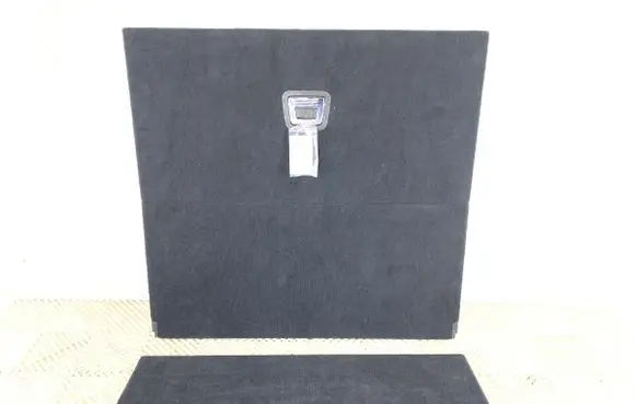 Trunk/boot floor carpet liner
