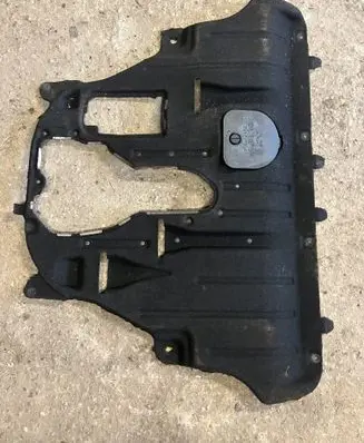 Jeep Cherokee Engine splash shield/under tray 
