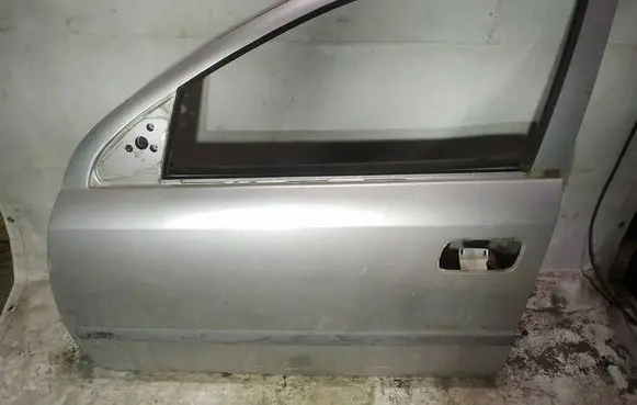 Opel Astra G Front door pilkos
