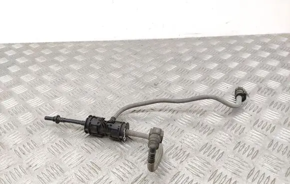 Citroen C3 Fuel line pipe