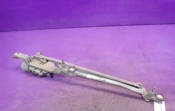Ford Focus C-MAX Front wiper linkage and motor 4M5117504AB