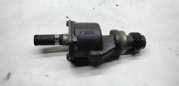 Volkswagen Golf III Vacuum pump 028207A