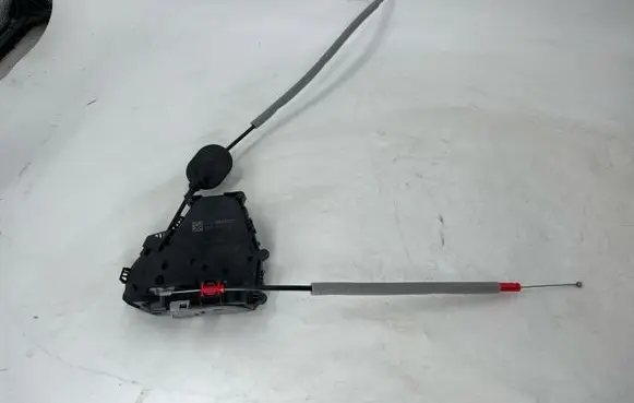 Renault Megane E-Tech Rear door lock 825033383R