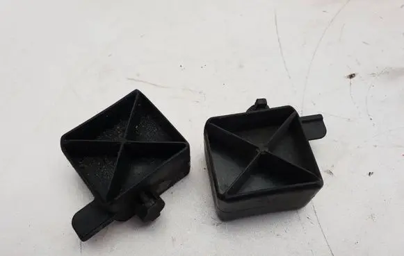 Volvo V60 Radiator support slam panel bracket 
