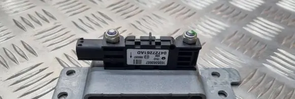 Chrysler Grand Voyager IV Airbag deployment crash/impact sensor 04727261AD 1635303607