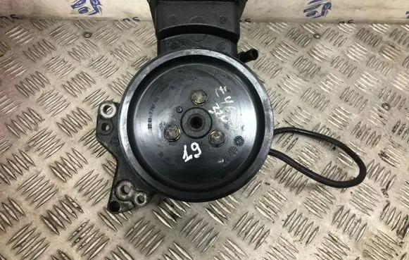 BMW 3 E46 Power steering pump 7787106 32417787106
