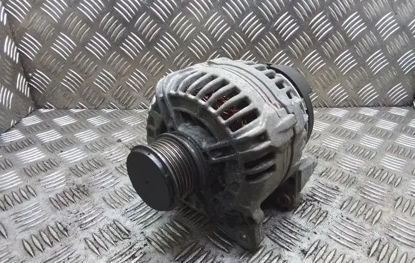Volkswagen PASSAT B6 Generator/alternator 06F903023F 0124525091