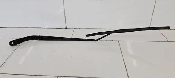 Opel Insignia A Front wiper blade arm 13227399