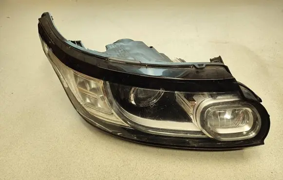 Land Rover Range Rover Sport L494 Headlight/headlamp DK6213W029HG 30444344 10M3T1