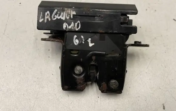 Loading door lock