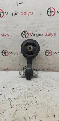 Honda CR-V Engine mount bracket