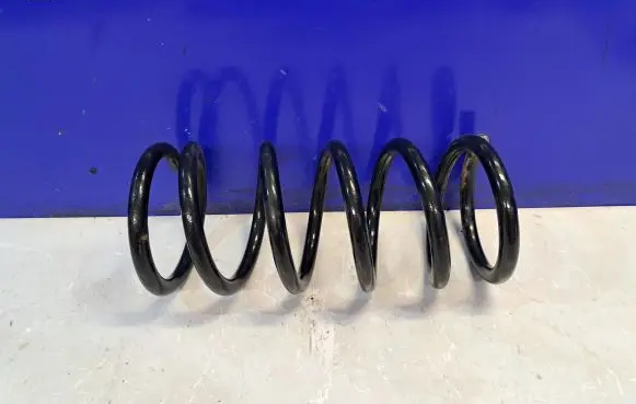 Lexus RX 450H Rear coil spring REARRIGHTSPRING
