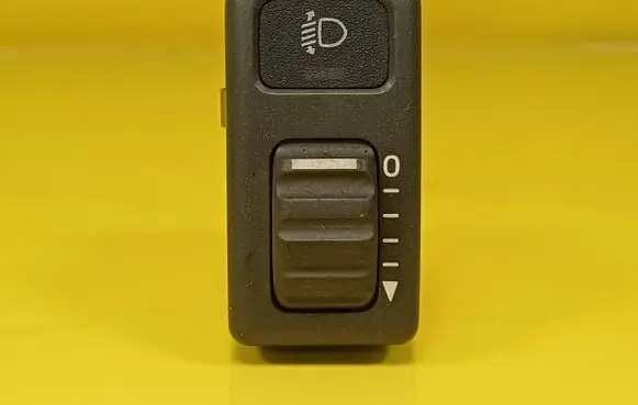 Volvo V70 Headlight level height control switch 9162960