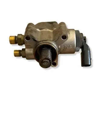 Audi A6 S6 C6 4F Mechanical fuel pump 07L127026A