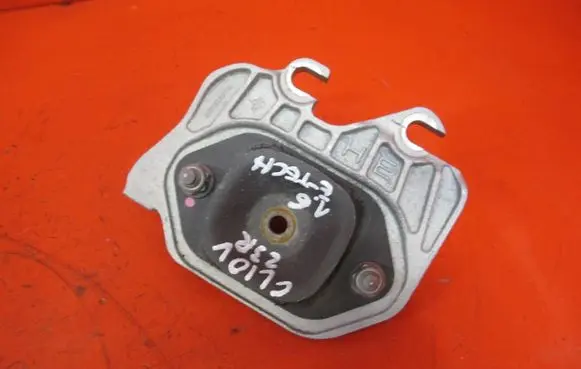Renault Clio V Gearbox mounting bracket 112531060R