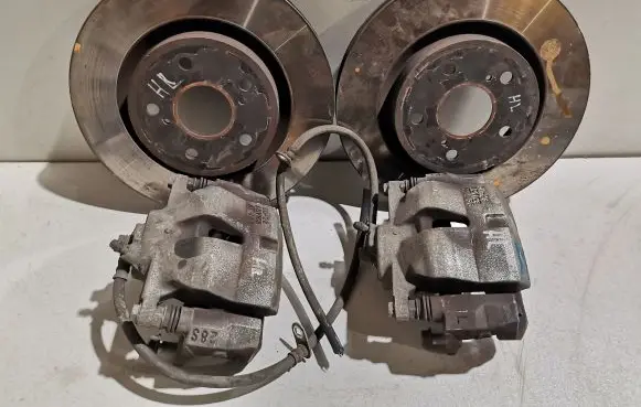 Lexus UX Brake discs and calipers set 