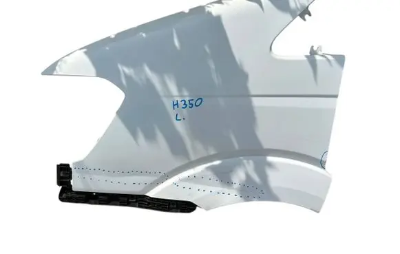 Hyundai Solati H350 Fender