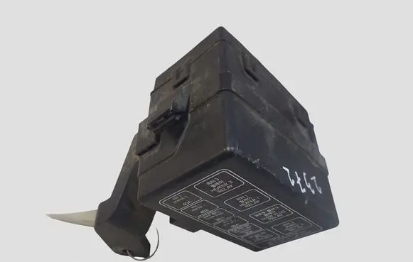 Hyundai Santa Fe Fuse module 91162B010