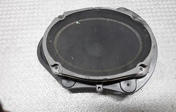 Chrysler 300 - 300C Front door speaker