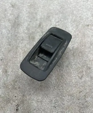 Toyota RAV 4 (XA20) Electric window control switch
