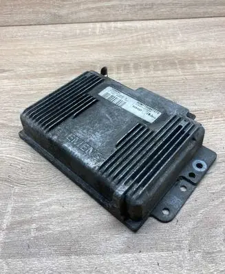 Renault Clio I Engine control unit/module ECU HOM7700867270 S115301202 7700110936