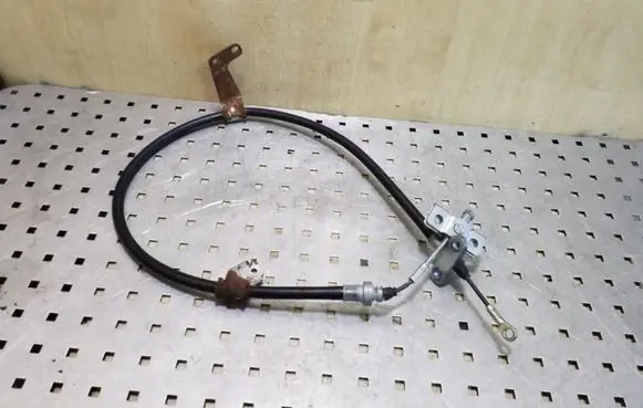 Handbrake/parking brake wiring cable